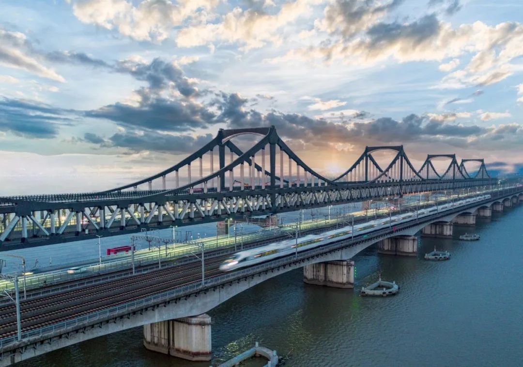 今天，杭州首条机场轨道快线开通！太阳成集团tyc9728助力安全高效运营